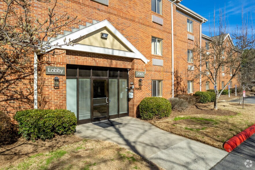 More Photos Of 7065 Jimmy Carter Blvd, Peachtree Corners Hotel For Sale