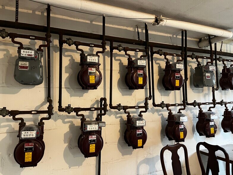 More Photos Of 1631 Charles Ave, Saint Paul Apartments For Sale