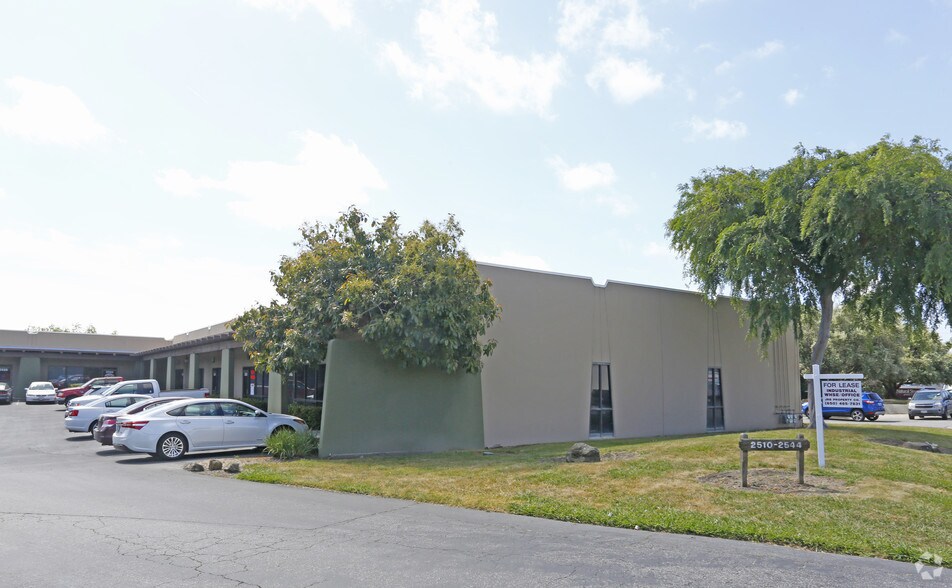 More Photos Of 2534-2544 Seaboard Ave, San Jose Manufacturing For Lease