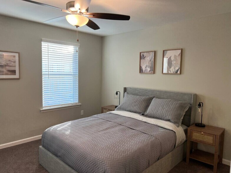 More Photos Of 2282 Del Carmel Way, Tallahassee Apartments For Sale