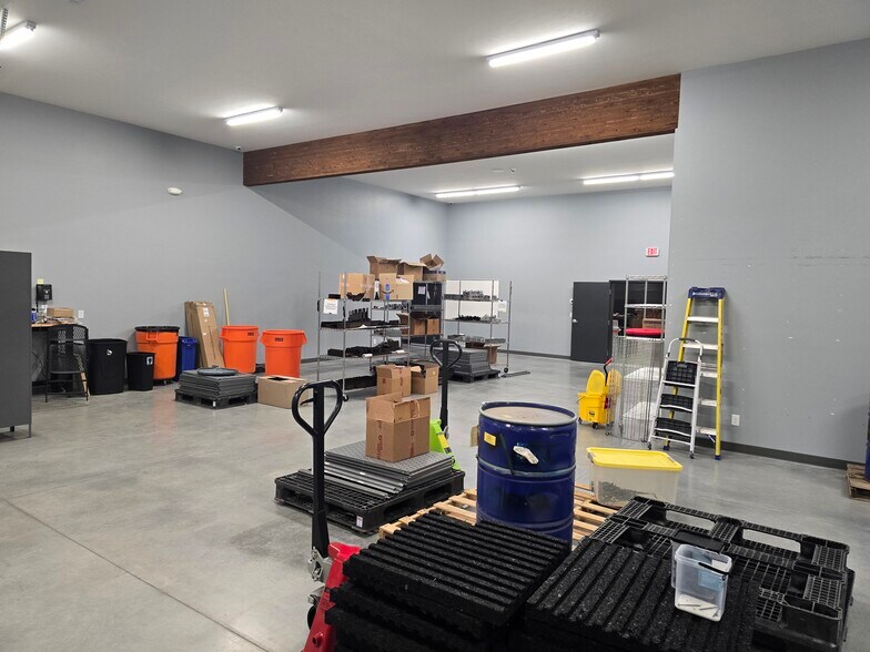 More Photos Of 870 N 2nd E, Rexburg General Retail For Lease