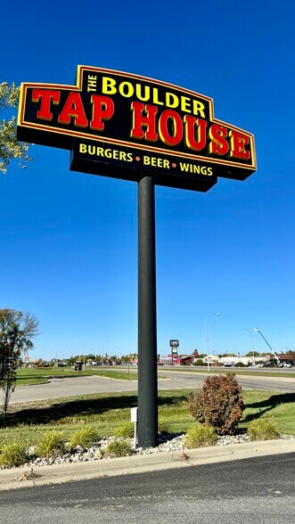More Photos Of 3333 Hwy 10 E, Moorhead Restaurant For Lease