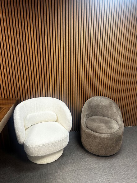 More Photos Of 20 E 46th St, New York Office For Lease