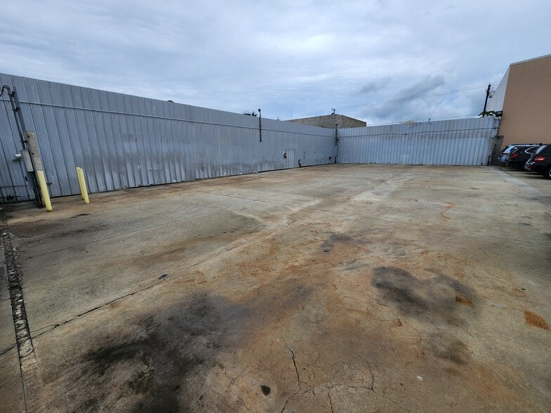 More Photos Of 1814 Kahai St, Honolulu Land For Sale