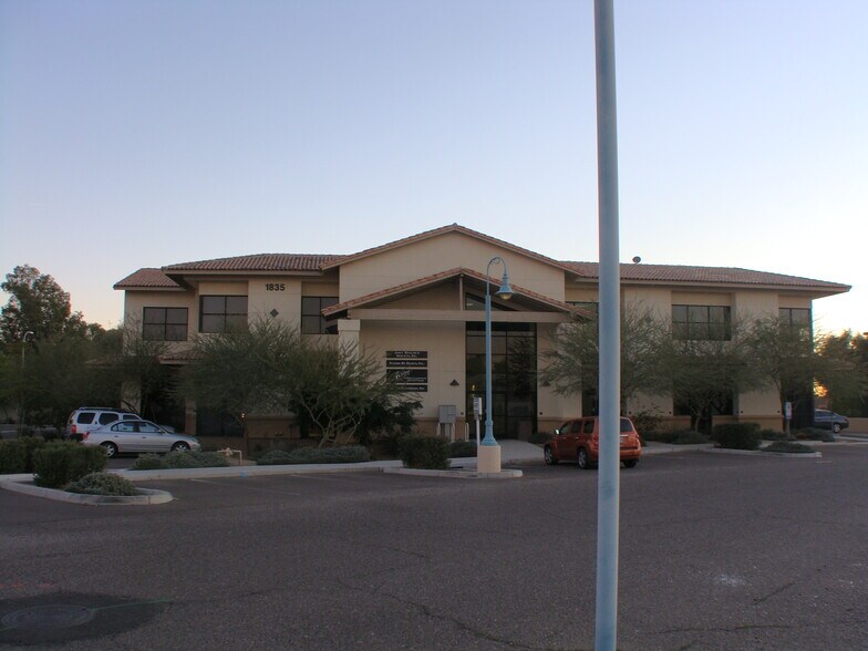 More Photos Of 1835 W Chandler Blvd, Chandler Office For Lease