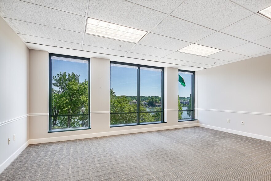 More Photos Of 1 10th St, Augusta Office For Lease