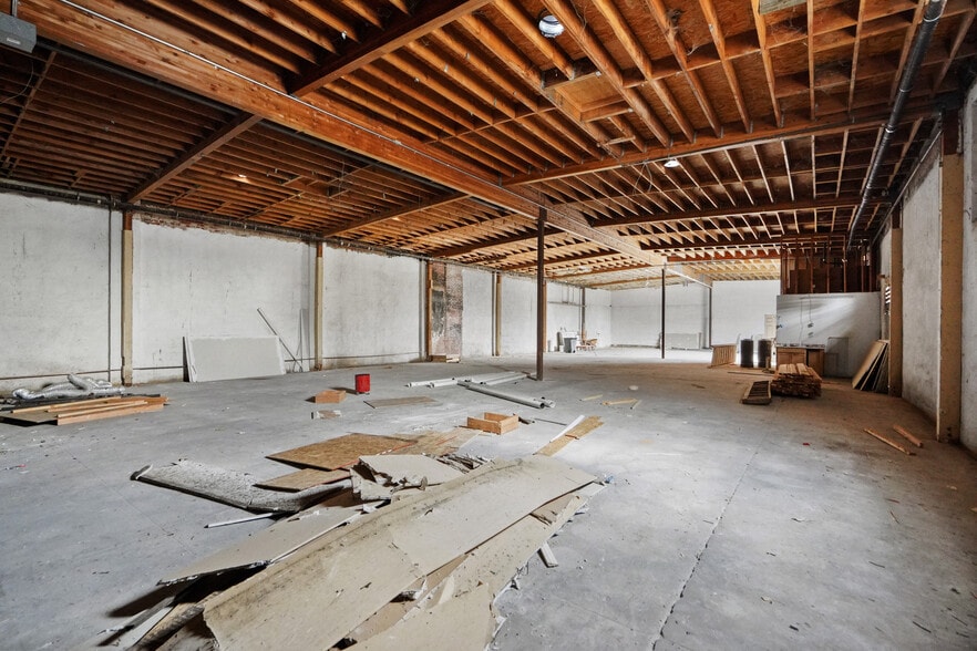 More Photos Of 741 E Compton Blvd, Compton Storefront For Lease