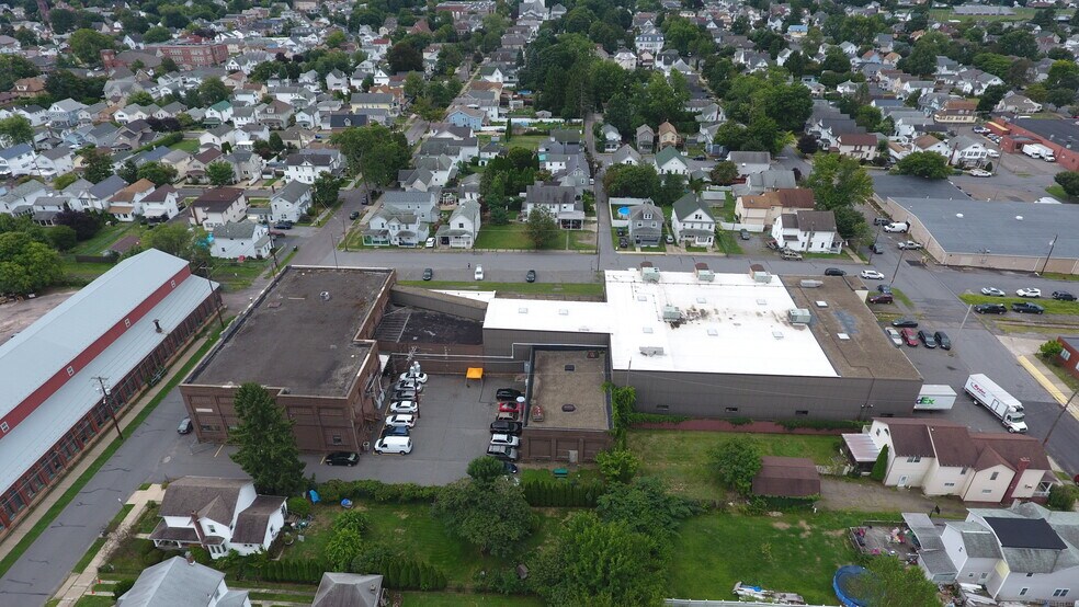 More Photos Of 508 Delaware Ave, West Pittston Warehouse For Sale