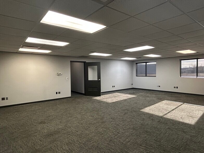 More Photos Of 207 Causeway Blvd, La Crosse Industrial For Sale