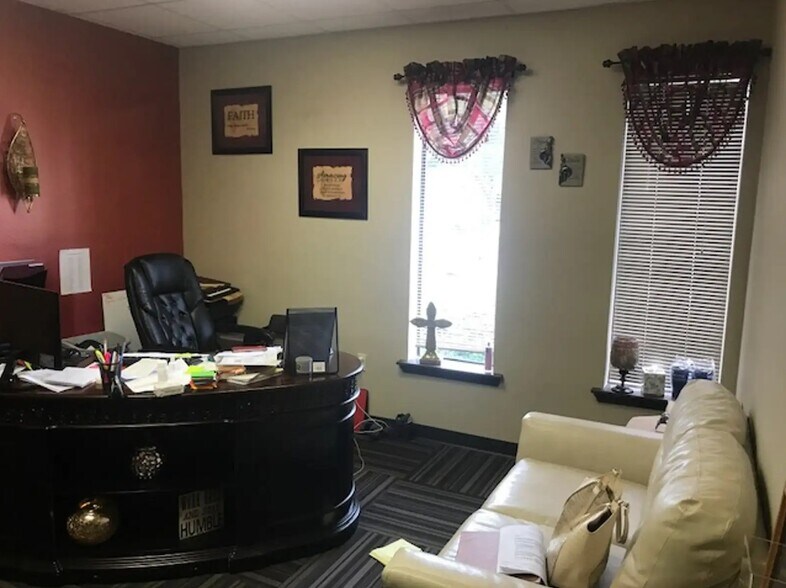 More Photos Of 4336 North Blvd, Baton Rouge Office For Lease