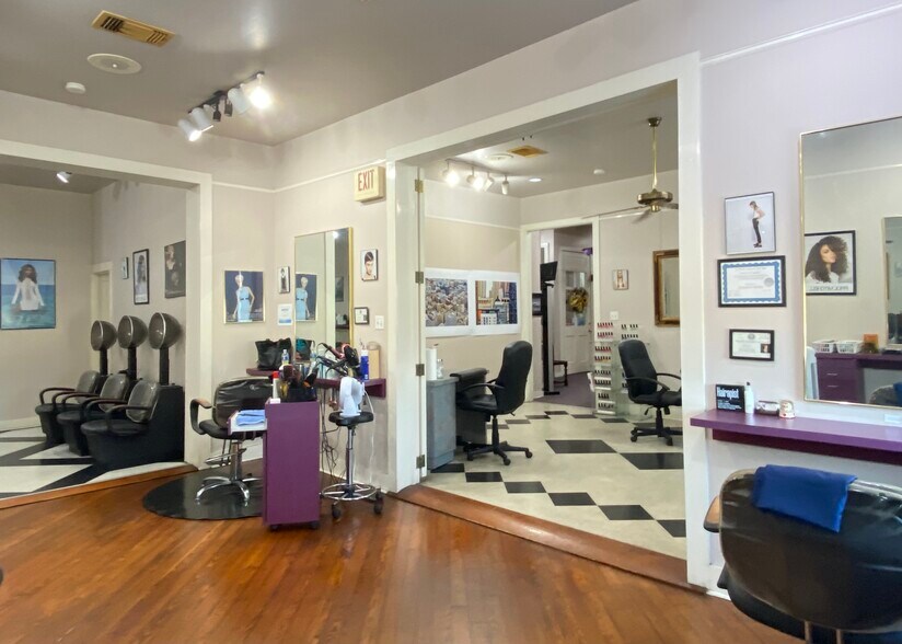 More Photos Of 523 24th St, Galveston Loft Creative Space For Sale
