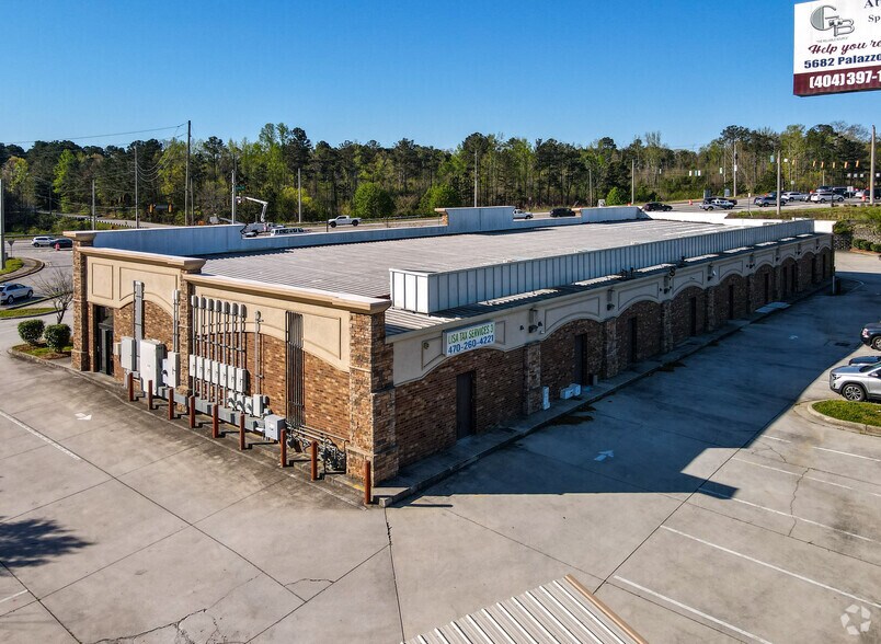 More Photos Of 2022 Fairburn Rd, Douglasville Freestanding For Lease