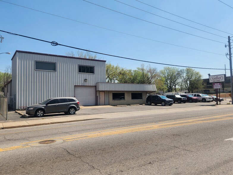 More Photos Of 813 S Lewis Ave, Tulsa Storefront Retail Office For Sale