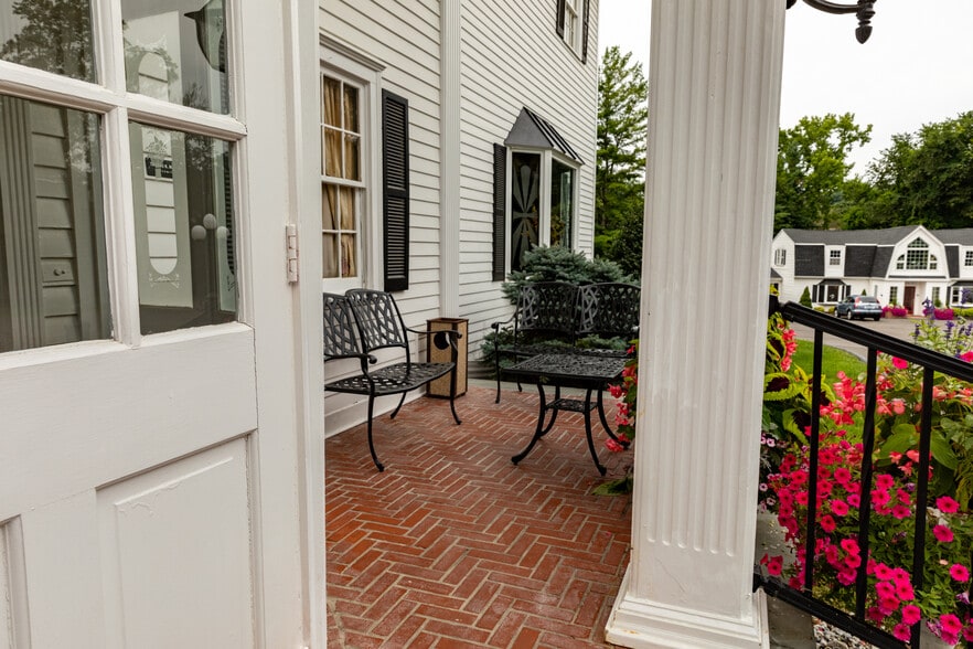 More Photos Of , Brookfield Unknown For Sale