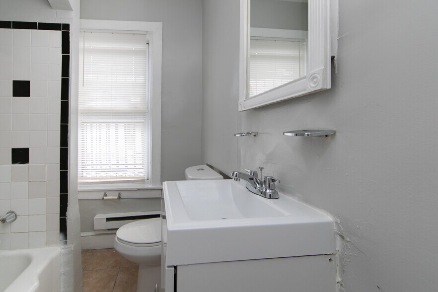 More Photos Of 2709 Westfield Ave, Camden Apartments For Sale