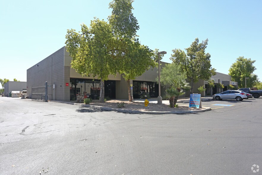 More Photos Of 952 E Baseline Rd, Mesa Warehouse For Lease
