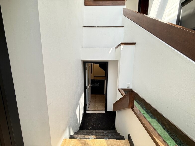 More Photos Of 2814 Syene Rd, Madison Light Distribution For Lease