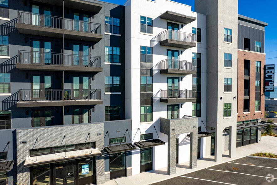 More Photos Of 2409 E 2nd Ave, Tampa Apartments For Lease