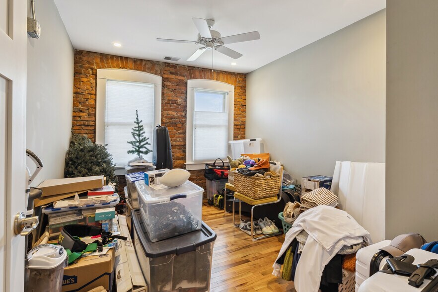 More Photos Of 801 Literary Rd, Cleveland Storefront Retail Residential For Sale