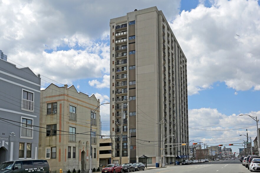 More Photos Of 300 Atlantic Ave, Atlantic City Apartments For Lease