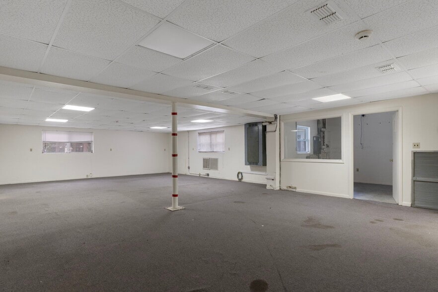 More Photos Of 377 Highway 40 W, Inglis Flex For Lease