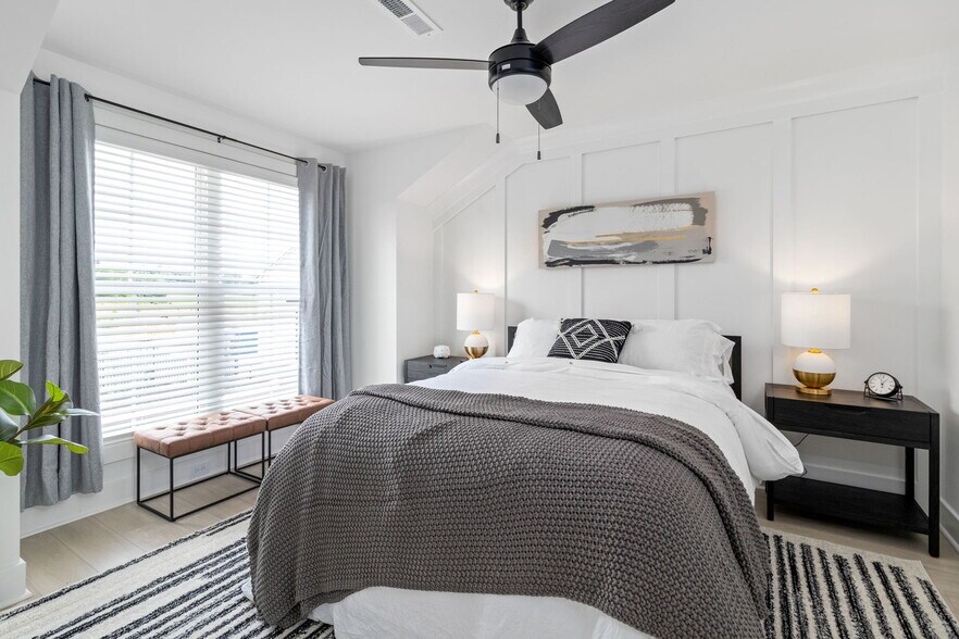 More Photos Of 725 Hornbuckle Rd, Clarksville Apartments For Sale