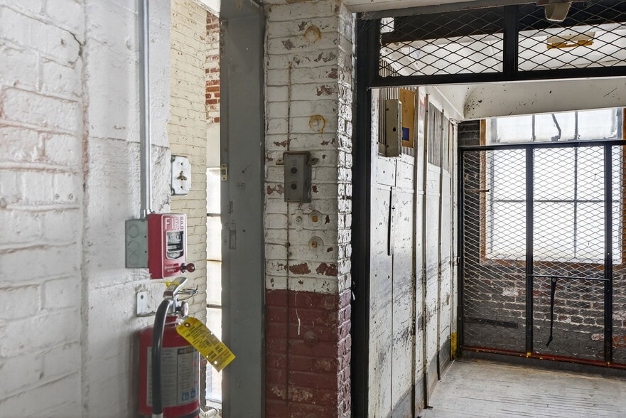 More Photos Of 747-763 Pittston St, Allentown Warehouse For Sale