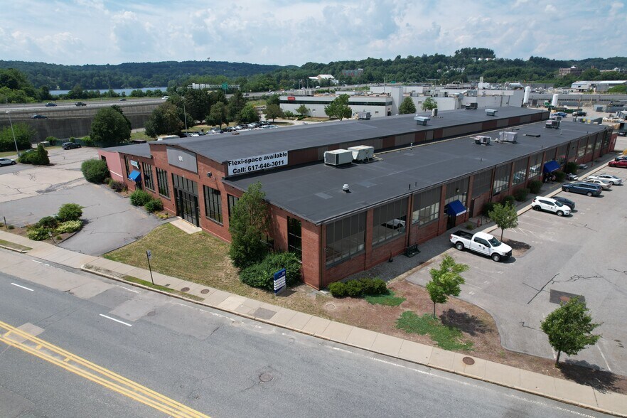More Photos Of 151 W Boylston Dr, Worcester Warehouse For Lease