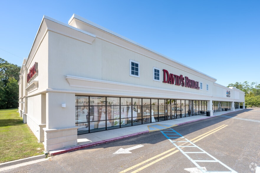 More Photos Of 61101-61125 Airport Rd, Slidell Unknown For Lease