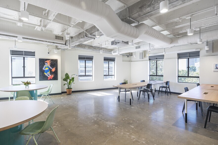 More Photos Of 2201 Broadway, Oakland Coworking Space