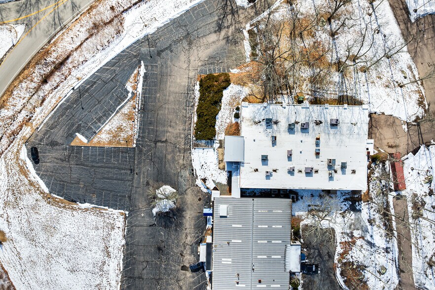 More Photos Of 183 Providence New London Tpke, North Stonington Unknown For Lease