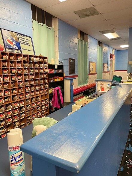 More Photos Of 3649 Willow St, Chincoteague General Retail For Sale