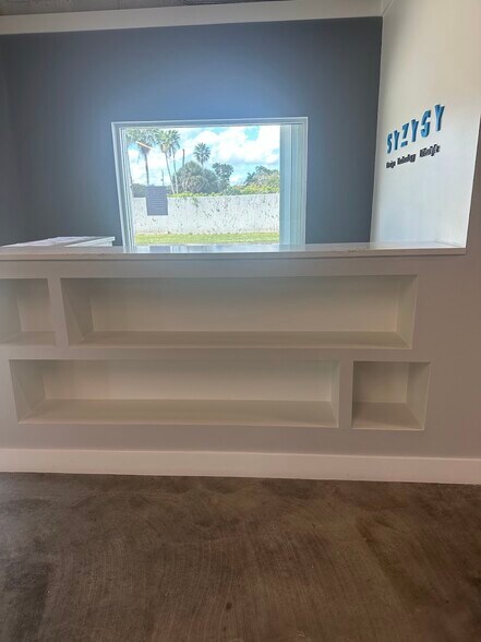 More Photos Of 161 Commerce Rd, Boynton Beach Warehouse For Sale