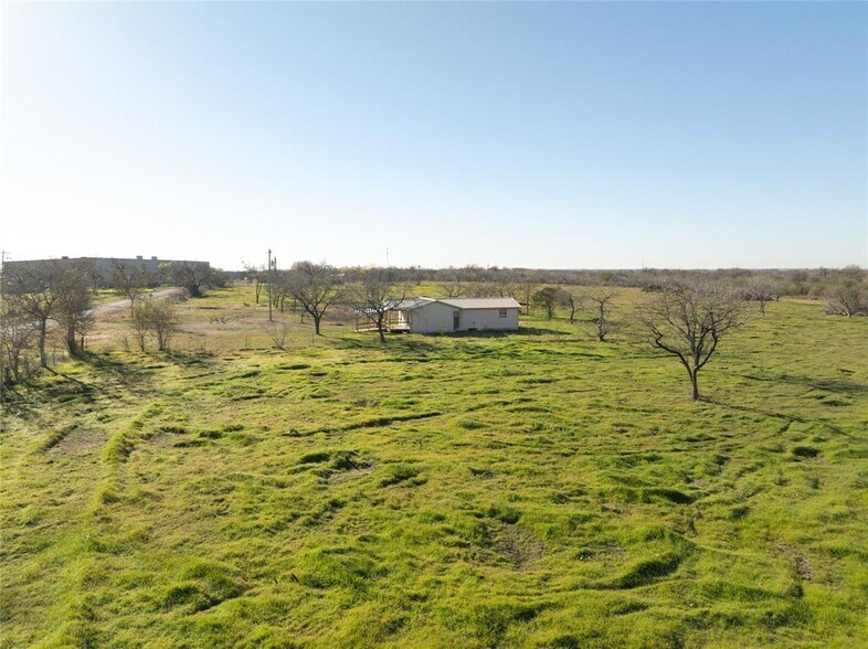 More Photos Of 2095 Bridal Path Rd, Luling Land For Sale