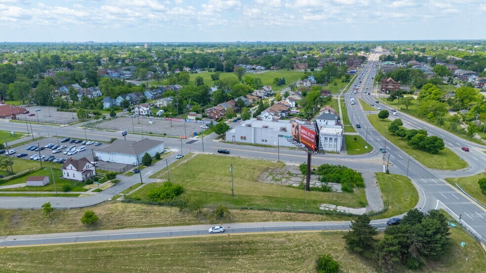 More Photos Of 13300 Woodrow Wilson St, Detroit Land For Sale