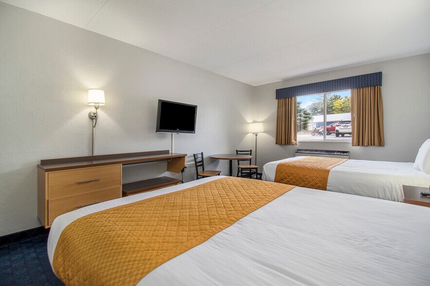 More Photos Of 1180 N Shore Dr, Mears Hospitality For Sale