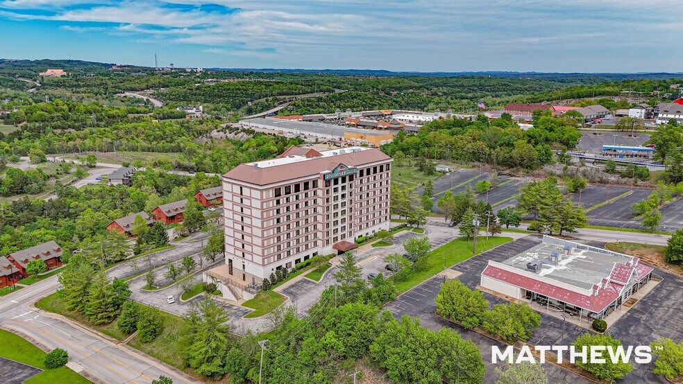 More Photos Of 245 N Wildwood Dr, Branson Hotel For Sale