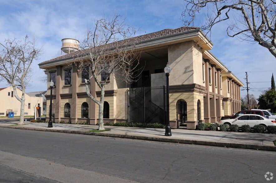 More Photos Of 1600 G St, Modesto Office For Sale