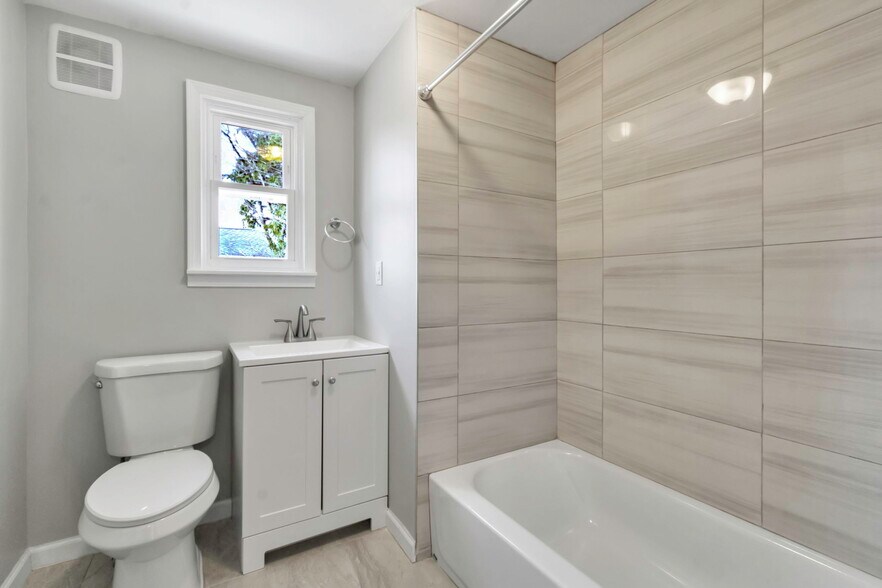 More Photos Of 12482 Broadway St, Alden General Retail For Sale