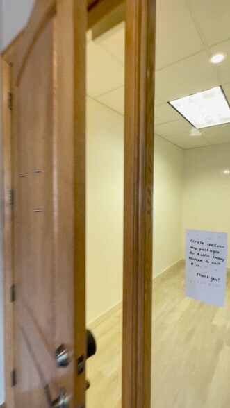 Primary Photo Of 4407 Bee Caves Rd, West Lake Hills Office For Lease