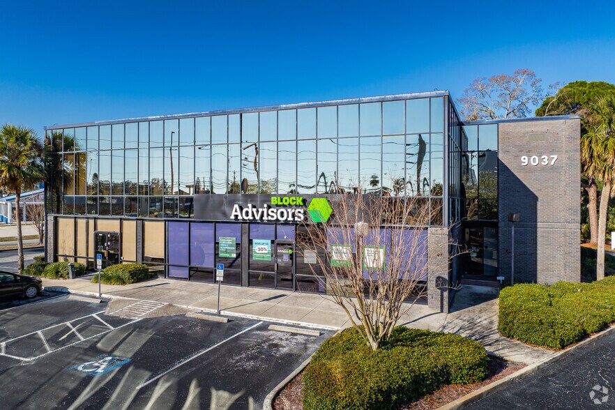 Primary Photo Of 9037 US Highway 19, Port Richey Office For Sale