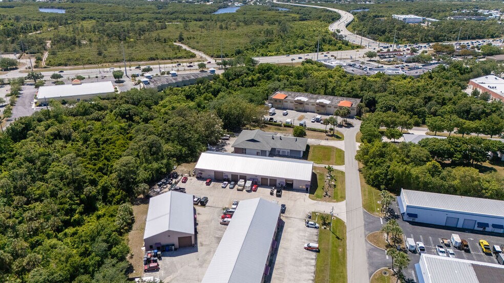 More Photos Of 1556-1578 SE South Niemeyer Cir, Port Saint Lucie Warehouse For Sale