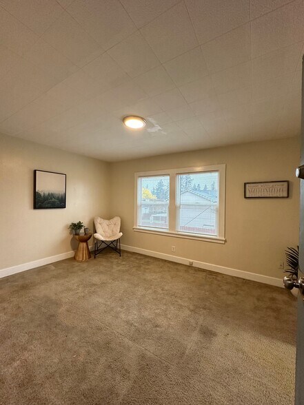 More Photos Of 7630 SE Woodstock Blvd, Portland Apartments For Sale
