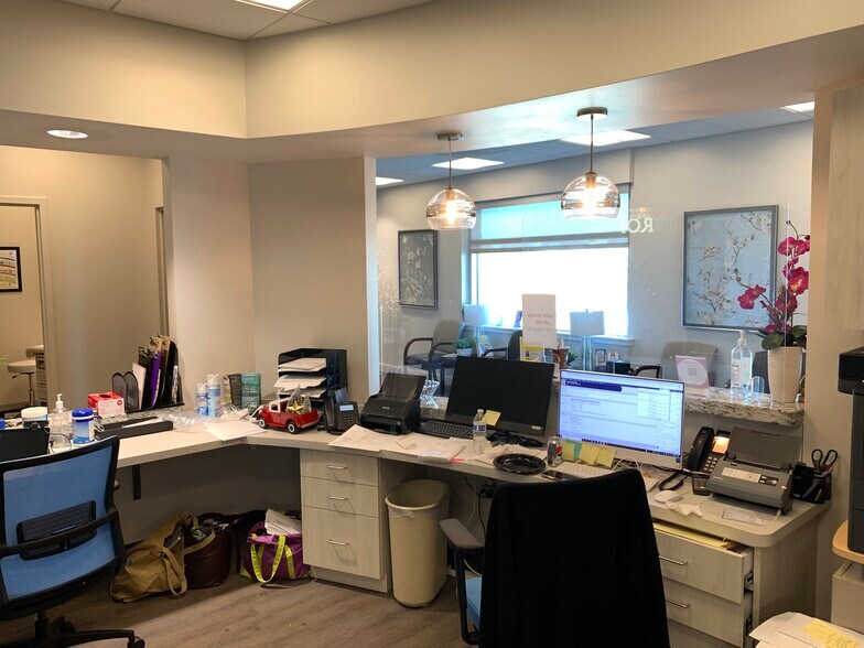 More Photos Of 24430 Stone Springs Blvd, Dulles Town Center Medical For Sale