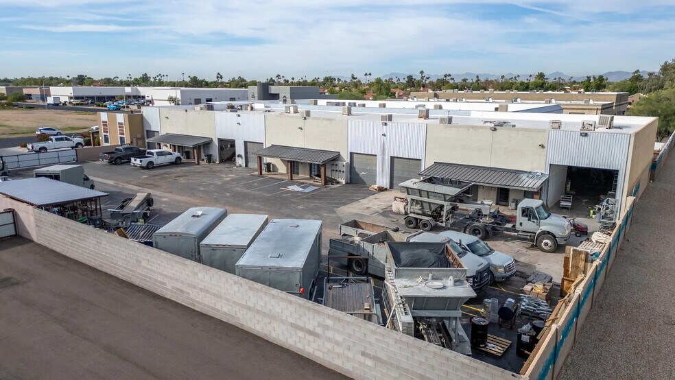 More Photos Of 128 W Boxelder, Chandler Warehouse For Lease