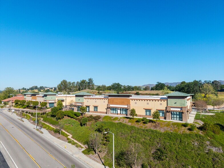 More Photos Of 28721 Canwood St, Agoura Hills Unknown For Lease
