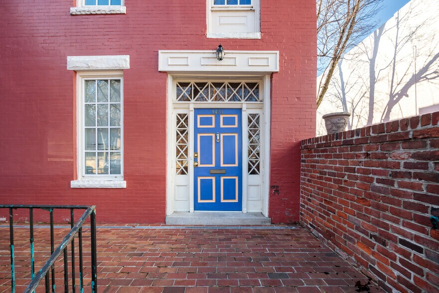 More Photos Of 1431 W Main St, Richmond Office For Lease