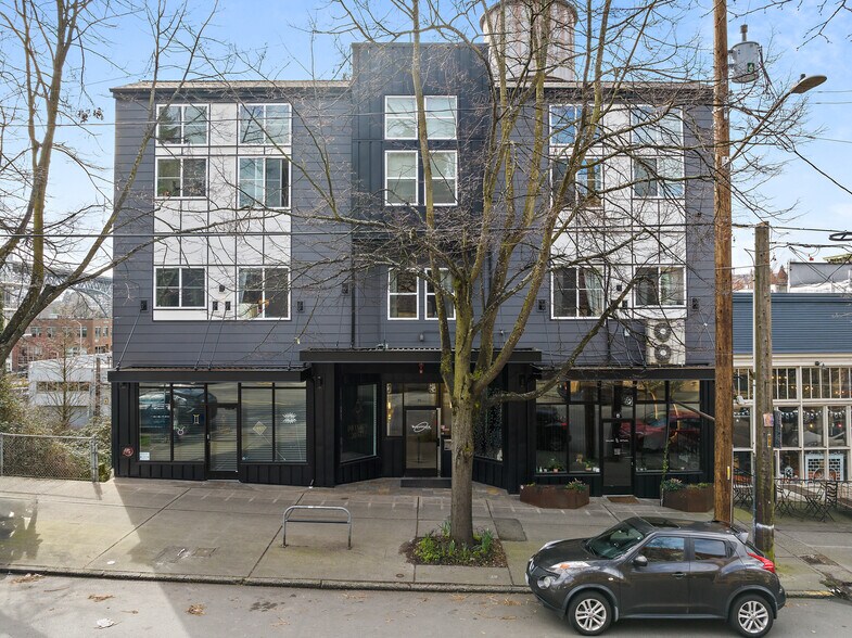 More Photos Of 711 N 35th St, Seattle Apartments For Lease