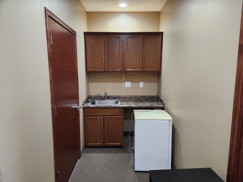 More Photos Of 3352 Sherman Ct, Eagan Medical For Sale