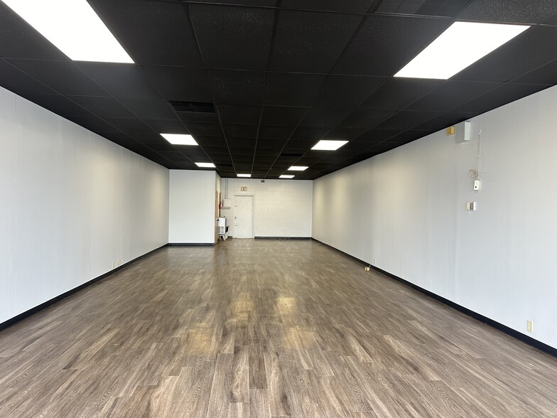 More Photos Of 3711-3721 Lamar Ave, Memphis Unknown For Lease